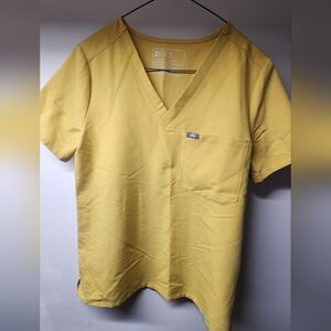 Figs Women's Scrub Set (yellow)